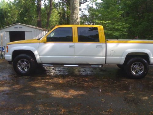 Corvette yellow over white custom crew cab, completely restored in 2006, 4wd