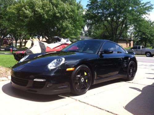 Beautiful 2007 porsche 911 turbo  fully loaded clean carfax