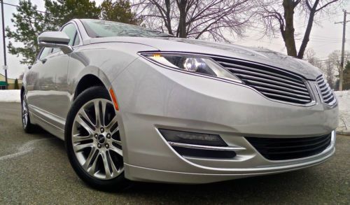 2013 lincoln mkz ecoboost / navigation/ leather/ low miles/ no reserve