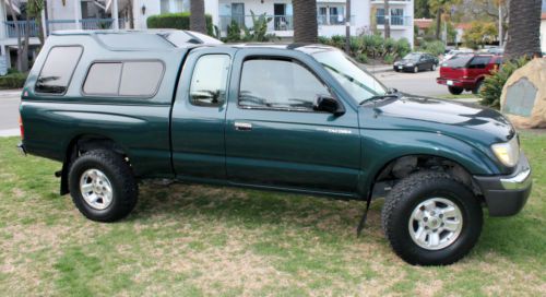 Sr5 4x4 extended cab with matching shell, 175k miles