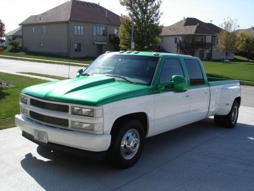 1999 chevrolet 3500 crew cab dually 454  tow vehicle low miles super clean