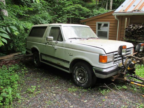 1988 ford bronco 4x4 with meyers snow plow white with grey interior