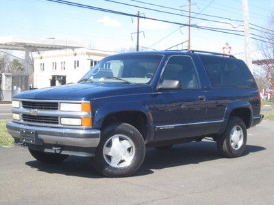 1998 chevy tahoe 2door coupe 4x4 lt fully loaded leather runs great no reserve!!