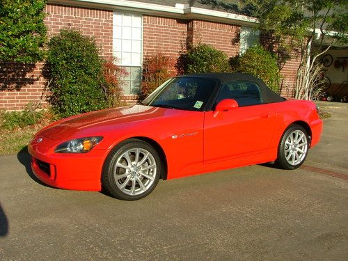 2006 honda s2000 convertible-gorgeous red!