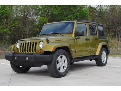 2007 jeep unlimited sahara, no reserve clean carfax, runs and looks perfect