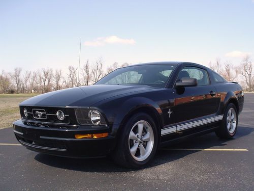 2008 ford mustang sport coupe with pony package