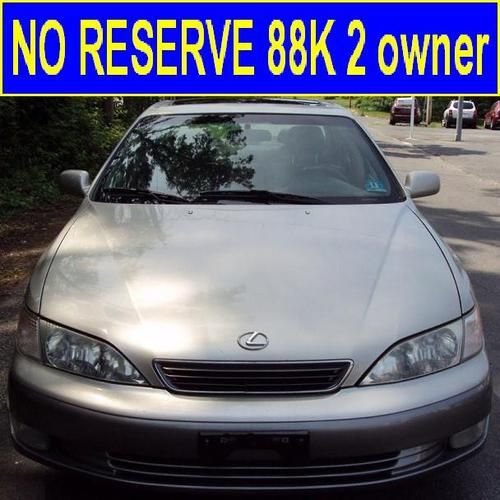 Leather, cd changer, premium, sunroof, 88k low mileage! camry gs300 es330