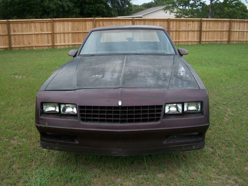 1986 chevy monte carlo  from fl  99% solid needs painted