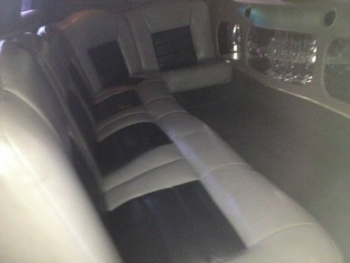 2001 lincoln limousine 120"