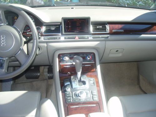 2005 audi a8 quattro base sedan 4-door 4.2l