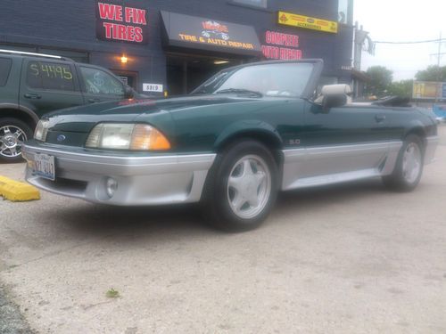 1992 ford mustang gt convertible 5.0l all stock w custom seats new top