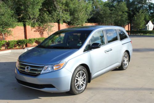 2012 honda odyssey exl only 11k miles - leather - sunroof -  - free shipping!!!
