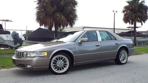 2003 cadillac seville with 29,231 actual miles , vogue tires and wheels , mint