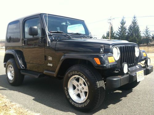 2004 jeep wrangler sahara 4.0l, owned by elderly woman, automatic mint