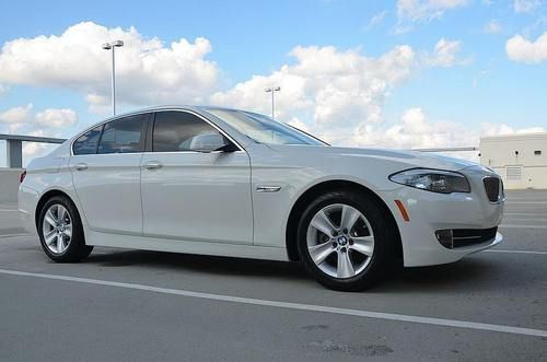 2011 bmw 528i low milage, one owner garaged, impeccably maintained, warrenty