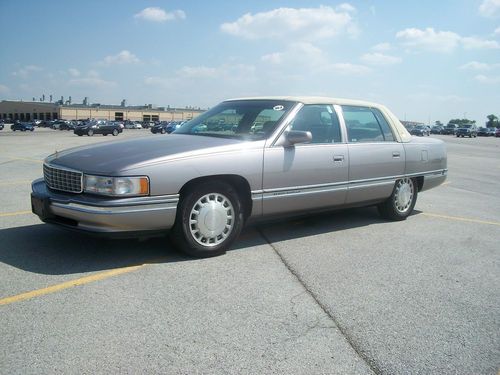 1996 cadillac deville 4 dr sedan / immaculate / one owner!