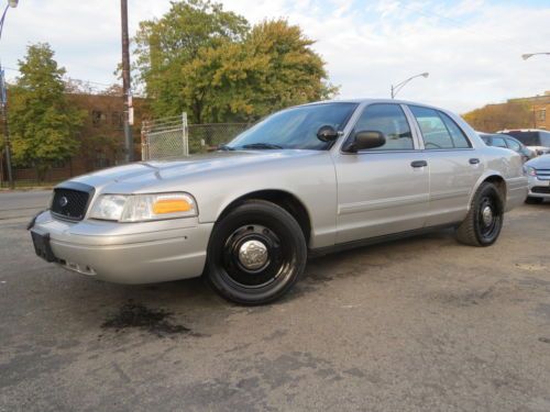 Silver p71 ex police 117k hwy miles cloth sts pw pl psts cruise nice