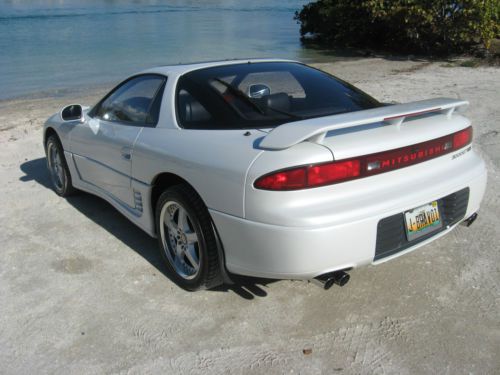 Must see 1992 mitsubishi 3000gt sl low miles pearl white excellent condition