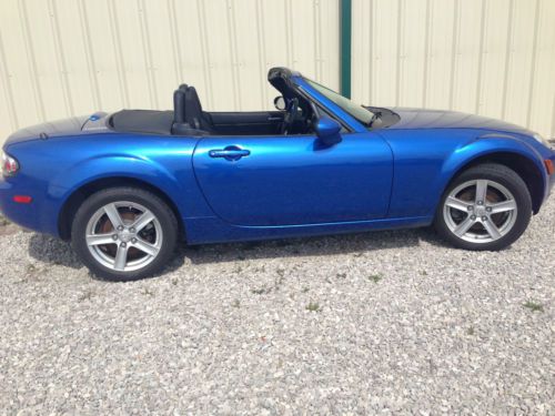 2008 mazda mx-5 miata touring convertible 2-door 2.0l great condition must see