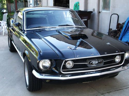 1967 ford mustang fastback black with 429/460 big block and ton of extras