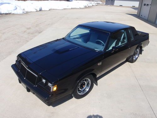 1986 buick grand national 1 owner, un-modified, orig paint, orig tires, 39000 mi