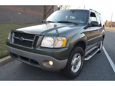 2001 ford explorer sport 4x4 , clean , low miles , clean carfax , no accidents