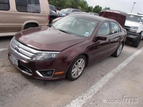Ford fusion 2012 - 4-cylinder gas - cloth interior -moon roof - 31k miles