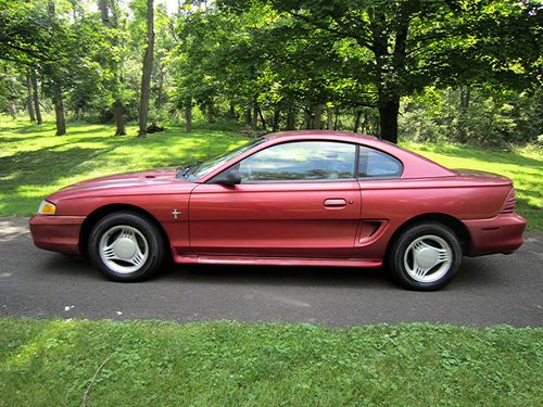 1995 ford mustang with no reserve