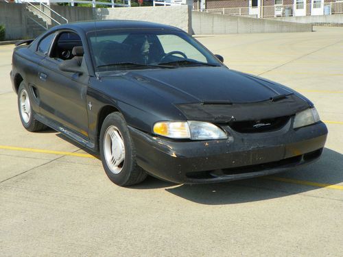 1995 ford mustang base coupe 2-door 3.8l