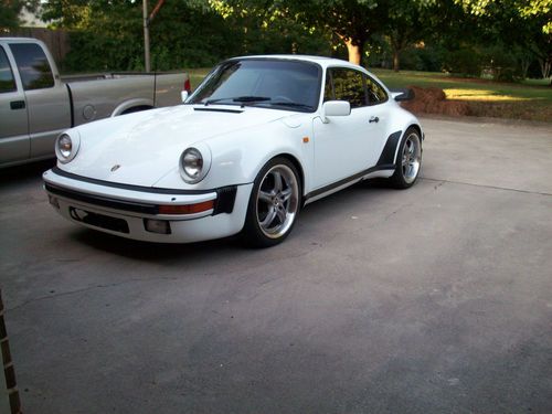 1981 porsche 930 turbo, white/navy, dot documented, fully seviced, no issues