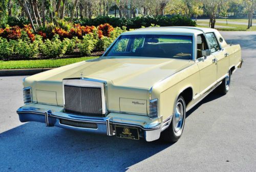 1 owner magnificent just 11,894 miles 79 lincoln town car all original pristine