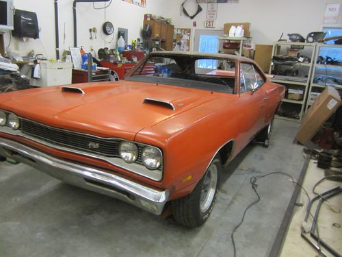 1969 dodge coronet super bee n96 ram charger 383 magnum 4 speed