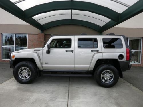 Hummer h3 alpha package v8, low miles, no accidents, leather roof, clean!!!