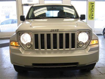 2012 jeep liberty sport only 20k cd/mp3/swat cruise tilt traction cntrl $15,495