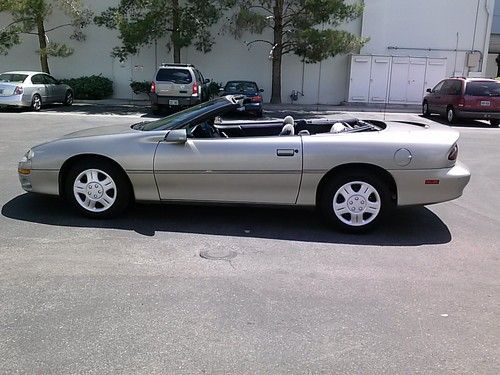Gorgeous metallic pewter convertible camaro v-6 automatic with only 74k miles