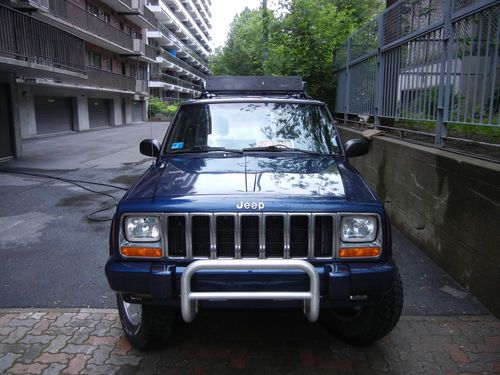 2000 jeep cherokee limited 4.0l awesome condition 3" lift needs nothing!