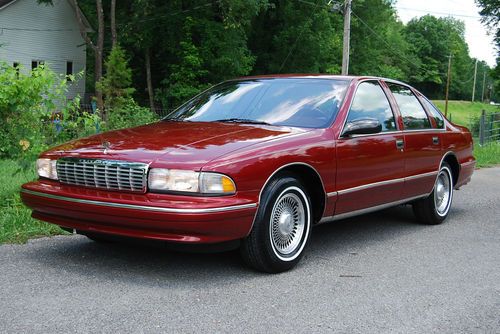 1996 chevrolet caprice classic only 66k  5.7l one owner  leather garaged