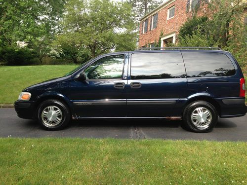 2005 chev. venture 1 owner have all records, new tires, gps cruise con