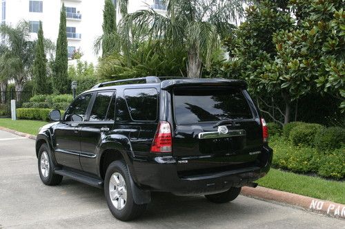 2007 4 runner, sr5, many photos, lo reserve--, like new, low miles,warranty!!