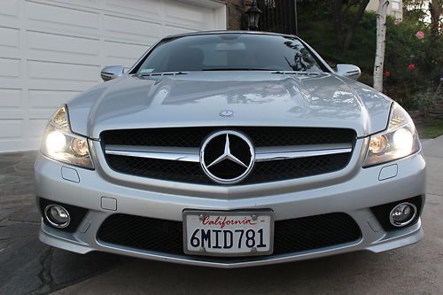 2009 mercedes sl-550 in mint condition