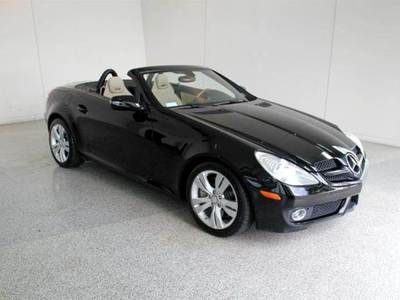 Gorgeous slk 350 - perfect color combo - great options - summer fun !!