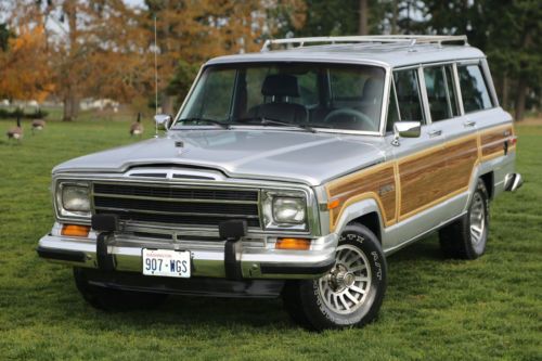 1989 jeep grand wagoneer 4x4 great condition very clean