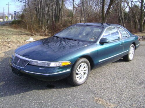 1995 lincoln mark 8 , 6,600 miles, one owner, garage kept,like new conditon