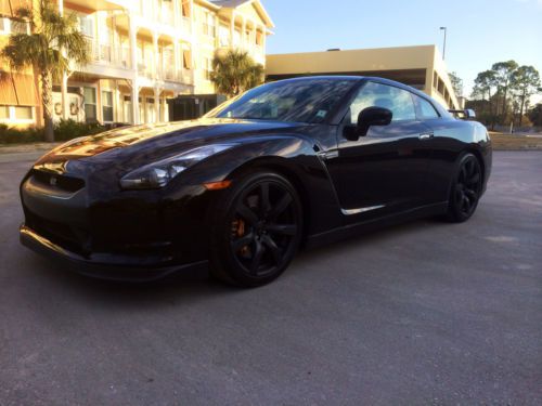 2009 nissan gt-r premium coupe 1 owner no accidents black on black loaded