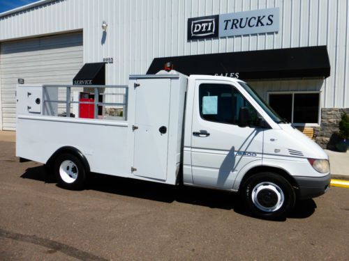 2006 dodge sprinter 3500 tire service truck with 1600 lbs lift gate