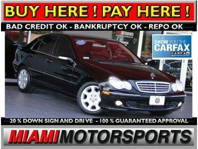 We finance '06 mercedes benz c-class low miles awd abs sunroof am/fm/cd/mp3 a/c