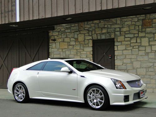 Cts-v coupe, rare 6 speed, diamond white, recaro, sunroof, chrome wheels,