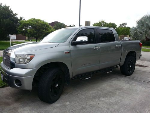 Toyota tundra crewmax limited 4x4,leather all power nice wheels