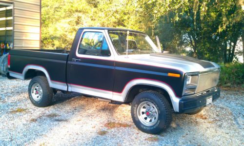 Completely restored 1986 ford f-150 pickup 4-speed 351 windsor