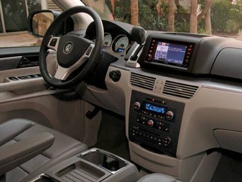 Volkswagen routan sel premium 2009, blak, good condition, minivan, 22.500$